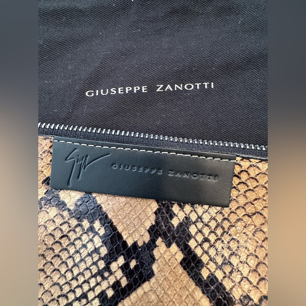 Giuseppe Zanotti Snakeskin Exotic Print Leather Pouch Clutch with Dustbag - Picture 3 of 7